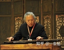 长春市古琴演奏家（杨青）的演奏特点与风格